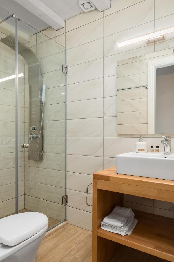 Reiki Apartments Ereikoussa ภายนอก รูปภาพ