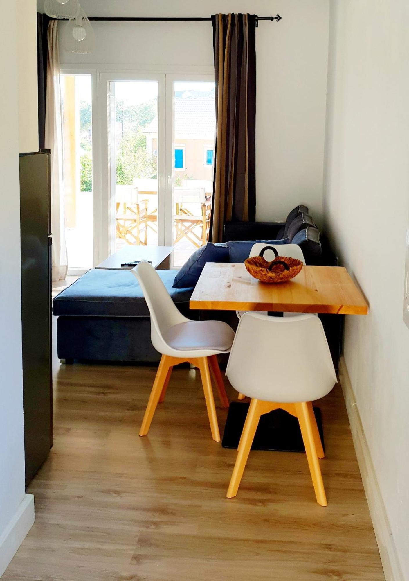 Reiki Apartments Ereikoussa ภายนอก รูปภาพ